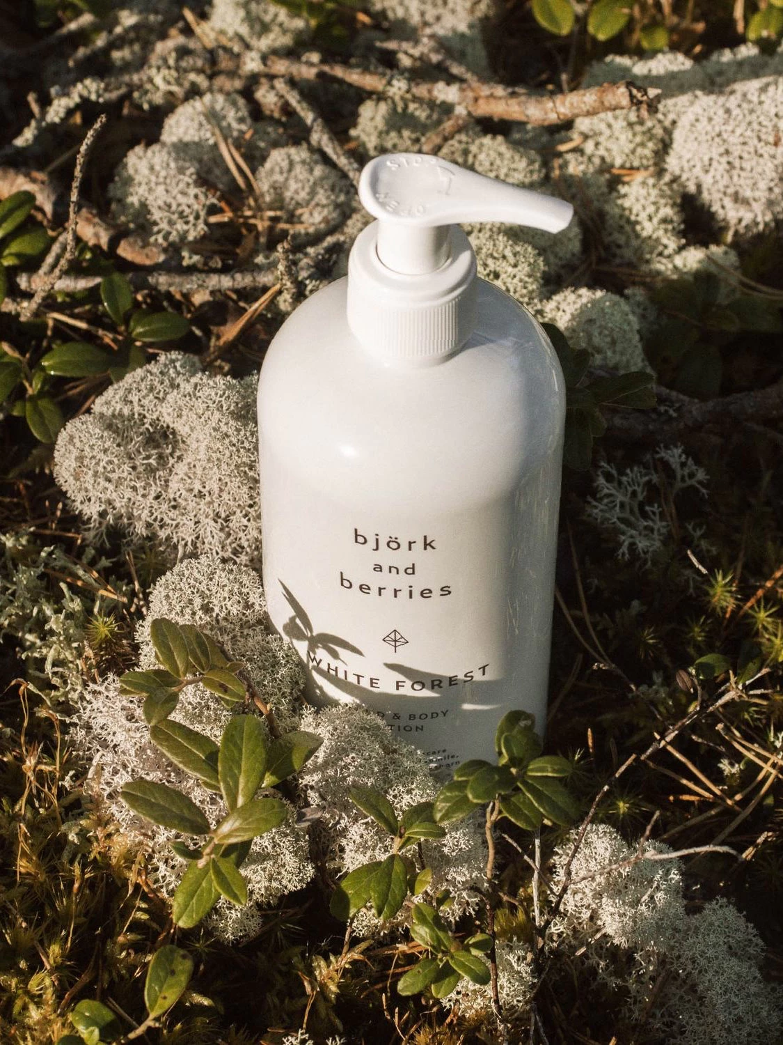 Bjork & Berries Hand & Body Lotion - White Forest 4 Bjork & Berries Hand & Body Lotion - White Forest - Image 2