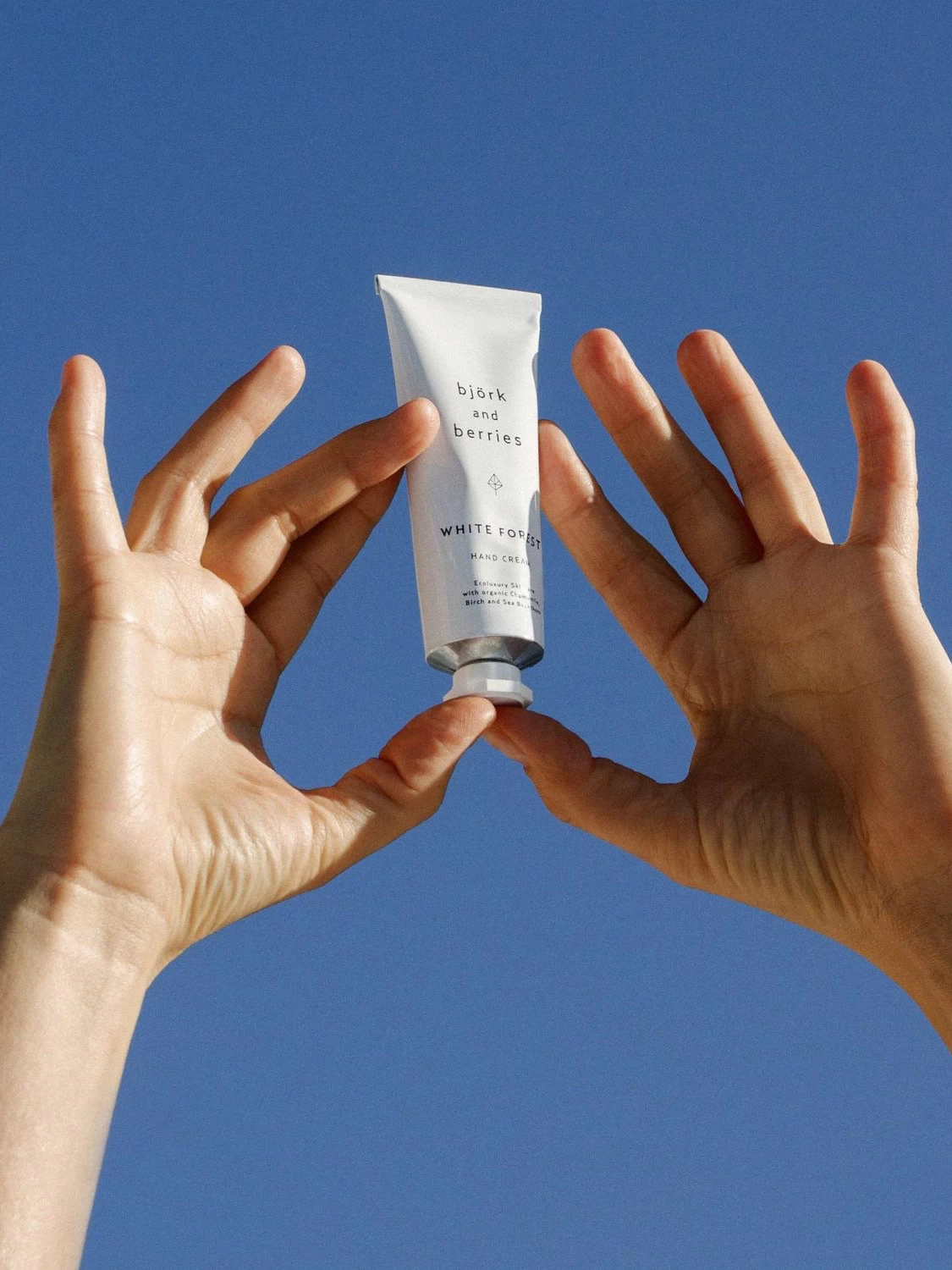 Bjork & Berries Hand Cream - White Forest 4 Bjork & Berries Hand Cream - White Forest - Image 2