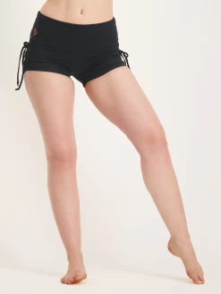 Urban Goddess Deva Shorts - Urban Black 9 Urban Goddess Deva Shorts - Urban Black -Yogamatters Deva Shorts urban black 13455501 front model