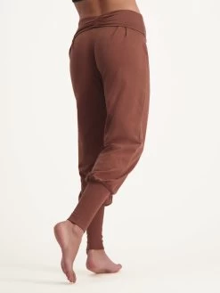 Urban Goddess Devi Pants - Mocca 9 Urban Goddess Devi Pants - Mocca -Yogamatters Devi Yoga Pants Mocca 2