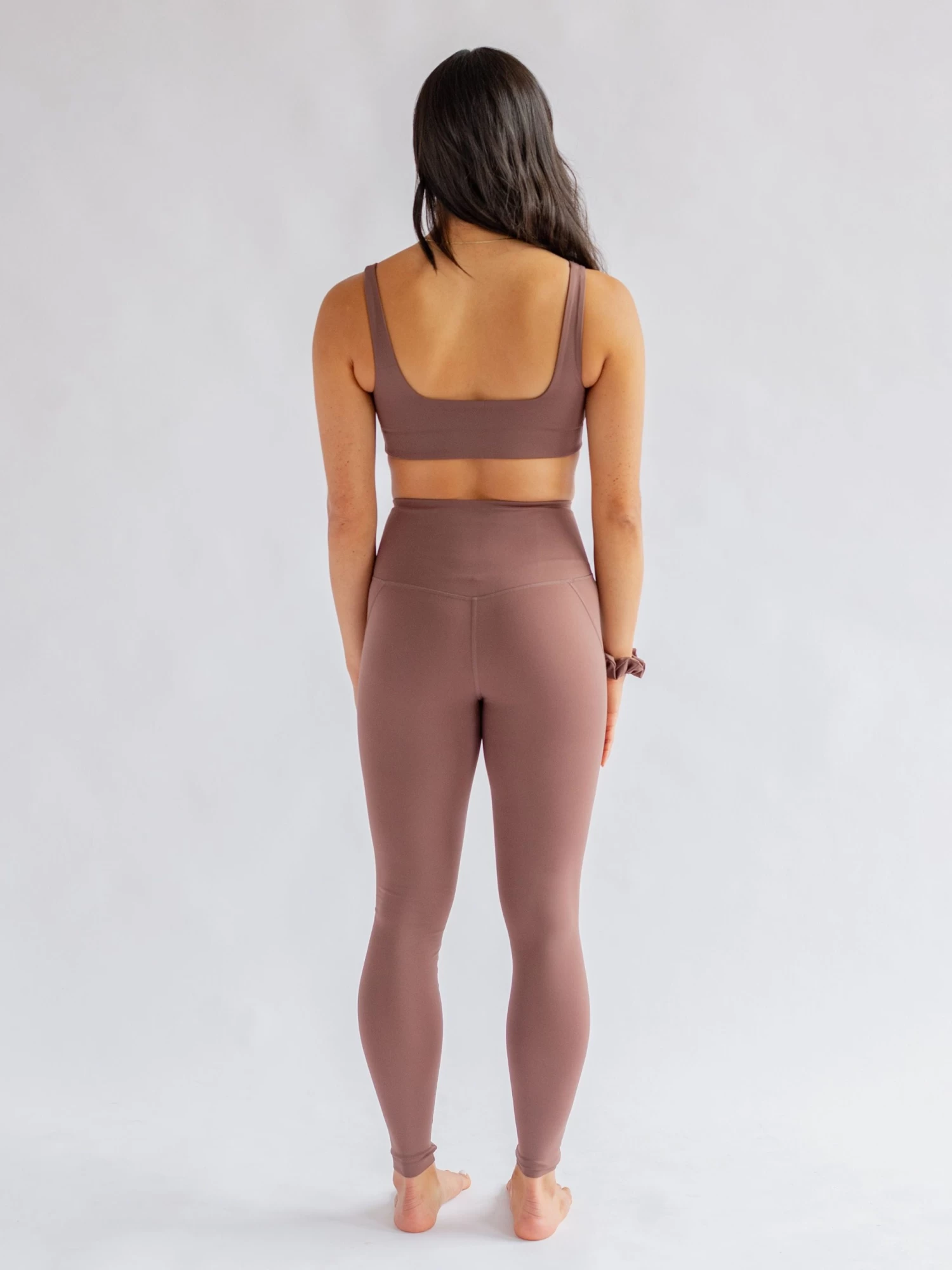 Girlfriend Collective Compressive High-Rise Leggings - Storm 5 Girlfriend Collective Compressive High-Rise Leggings - Storm - Image 3