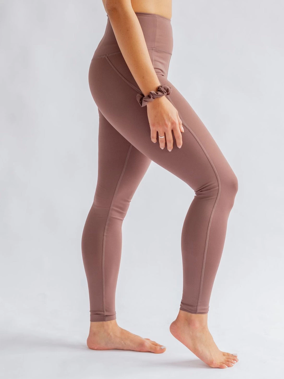 Girlfriend Collective Compressive High-Rise Leggings - Storm 6 Girlfriend Collective Compressive High-Rise Leggings - Storm - Image 4