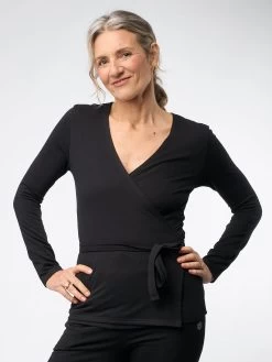 Gossypium Harmony Wrap Top 14 Gossypium Harmony Wrap Top -Yogamatters Gossypium Women s 11 2021 Erica9866 TOP