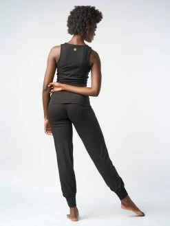 Gossypium Aspire Light Pants -Yogamatters GossypiumSS2021Day30261 3ec6d3d4 6d16 40b9 b4dc 6a3449b54294