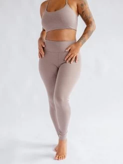 Girlfriend Collective Float High Rise Leggings - Heather Cocoon -Yogamatters Heather Cocoon Seamless Legging Front 2