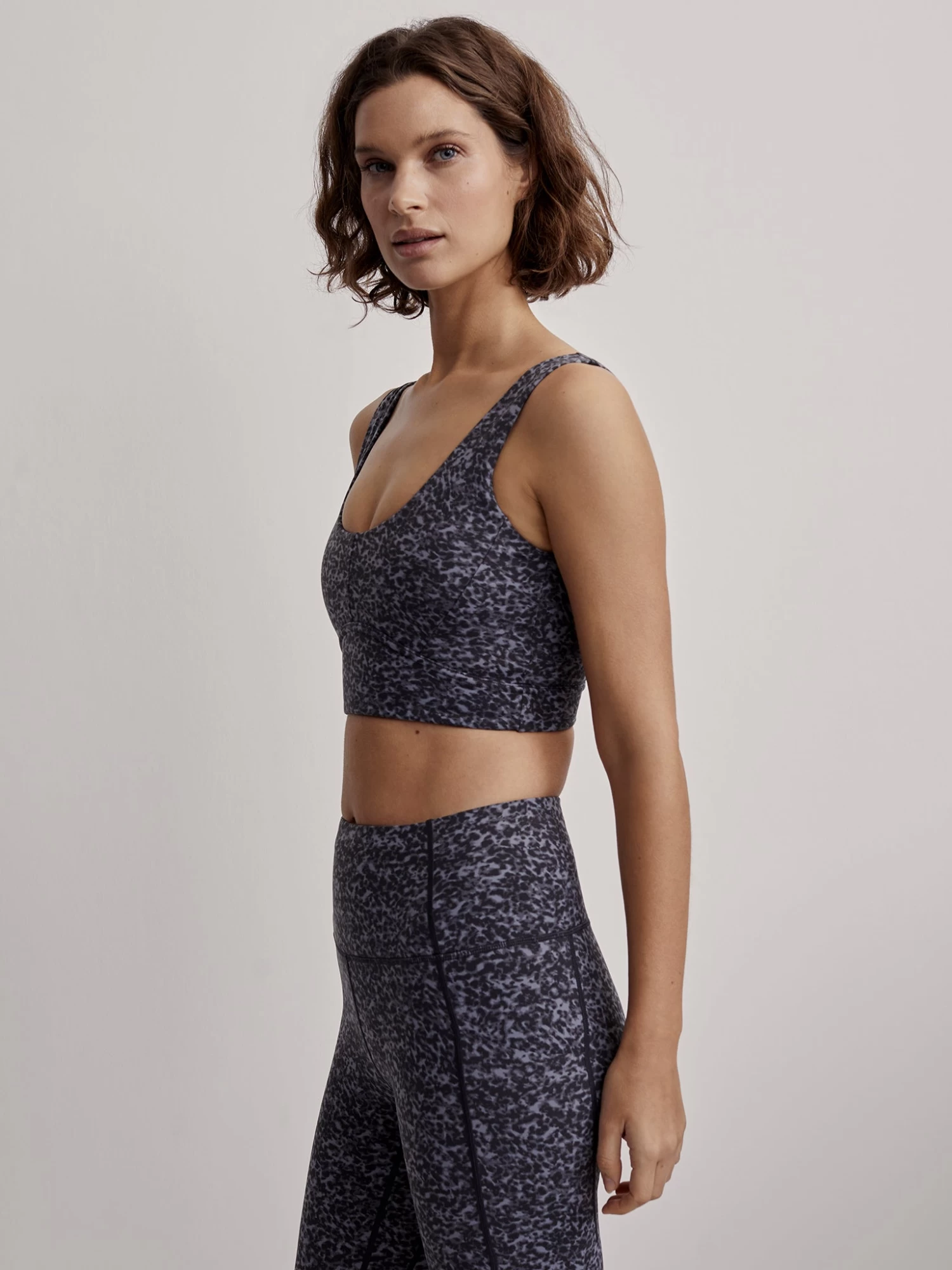 Varley Let's Go Elsie Bra - Ebony Blue Cheetah 5 Varley Let's Go Elsie Bra - Ebony Blue Cheetah - Image 3