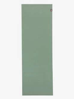 Manduka EKO Superlite Travel Mat -Yogamatters Manduka eKo Superlite Travel Mat leaf green