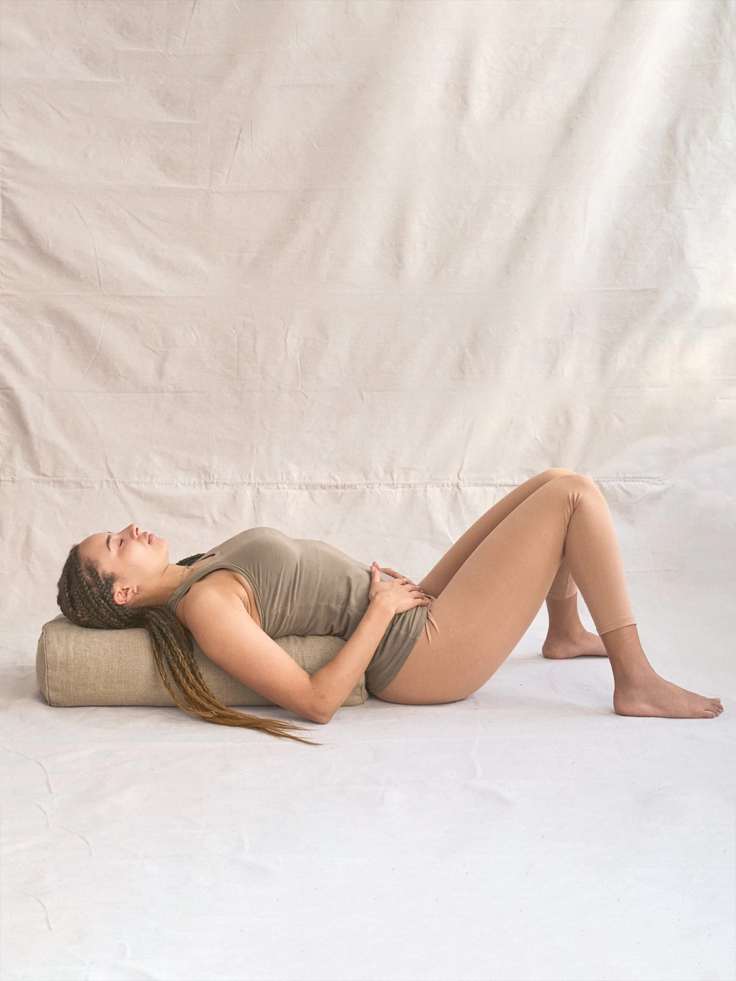 Yogamatters Hemp Rectangular Buckwheat Bolster - Natural 9 Yogamatters Hemp Rectangular Buckwheat Bolster - Natural - Image 7