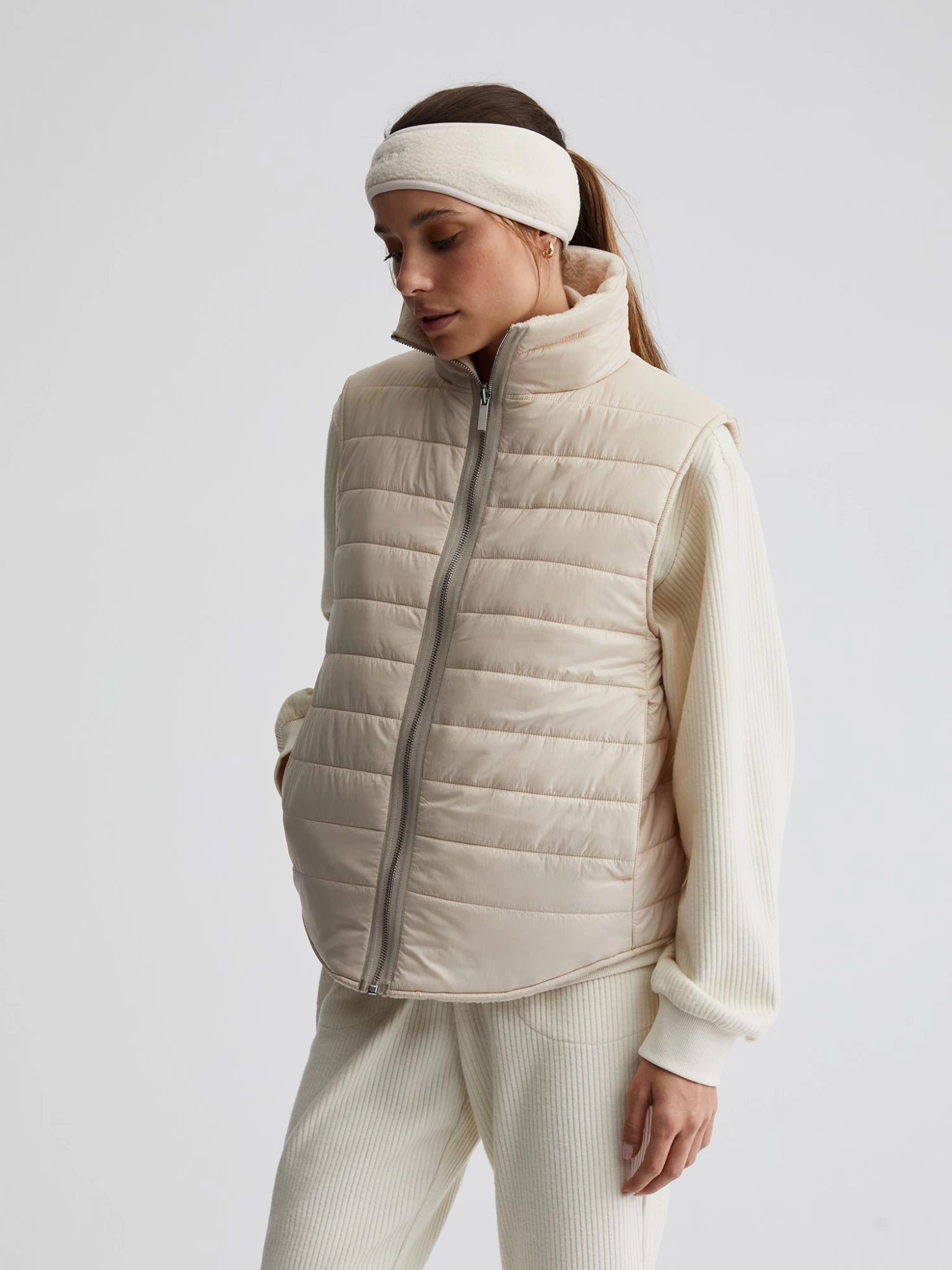 Varley Ellis Reversible Quilt Gilet - Sandshell Silver Lining