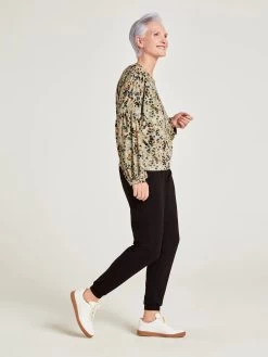 Thought Ariyah Bamboo Jersey Top - Pea Green -Yogamatters WST6937 Ariyah Bamboo Jersey Top in Pea Green 1