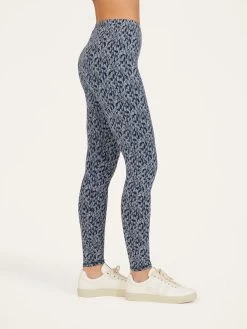 Yogamatters -Yogamatters WWB7251 Marlee Lenzing EcoVero Printed Leggings in Navy 2