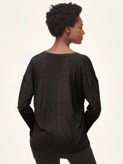 Thought Eliza Seacell Long Sleeve Top - Black -Yogamatters WWT6253 Black Naturally Soft SeaCell Long Sleeve Top in Black 3