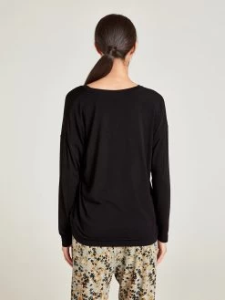 Thought Eliza Seacell Long Sleeve Top - Black -Yogamatters WWT6253 Naturally Soft Long Sleeve SeaCell Top Black 3