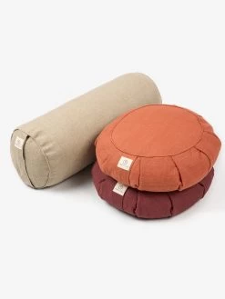 Yogamatters Hemp Buckwheat Zafu Meditation Cushion -Yogamatters Yogamatters Acessories Ecom August 20215293 WEB