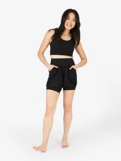 Yogamatters 25 Yogamatters Pune Shorts - Black