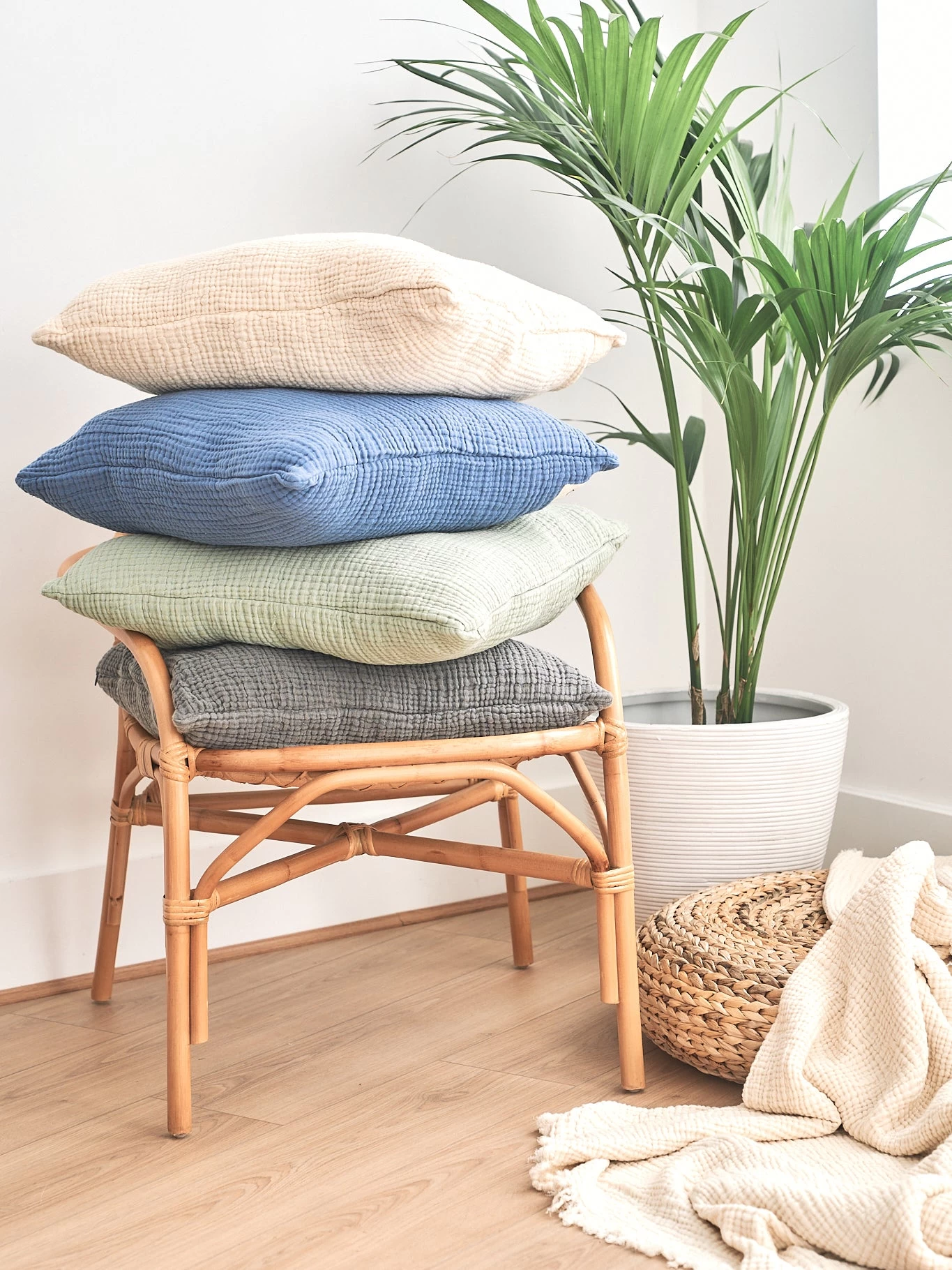 Yogamatters Luxe Organic Cotton Muslin Cushion 7 Yogamatters Luxe Organic Cotton Muslin Cushion - Image 5