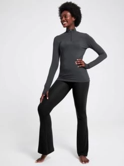 Asquith Flares - Black -Yogamatters base layer slate flares black tosin 01 1