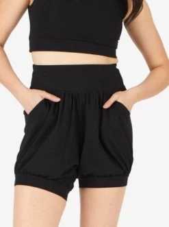 Yogamatters Pune Shorts - Black -Yogamatters black shorts please crop 98608674 d4e1 4fa3 b69f 6d849223add7