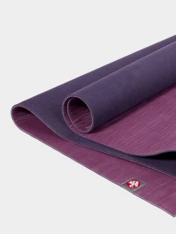 Manduka EKO Lite Yoga Mat -Yogamatters ekolite 133013080 mats fw18 acai 03 1