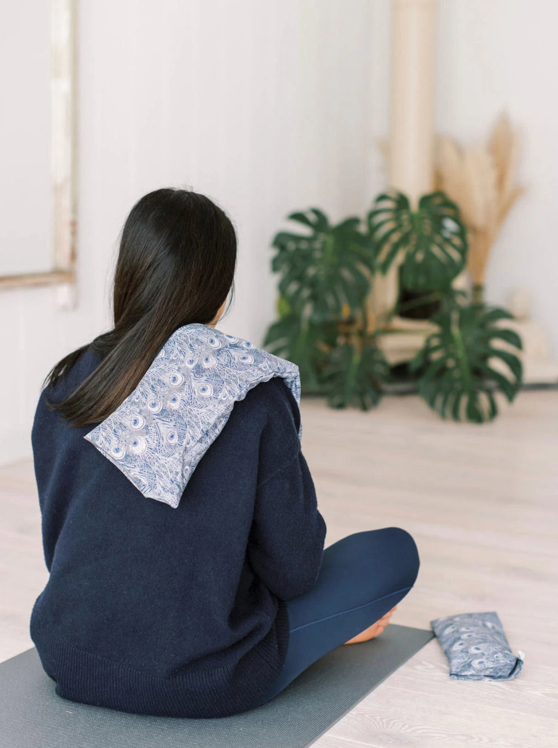 Spritz Wellness Liberty Print Aromatherapy Wheat Bag - Hera Blue 4 Spritz Wellness Liberty Print Aromatherapy Wheat Bag - Hera Blue - Image 2