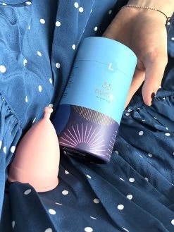 &Sisters Nüdie Period Cup - Large 14 &Sisters Nüdie Period Cup - Large -Yogamatters img 4702