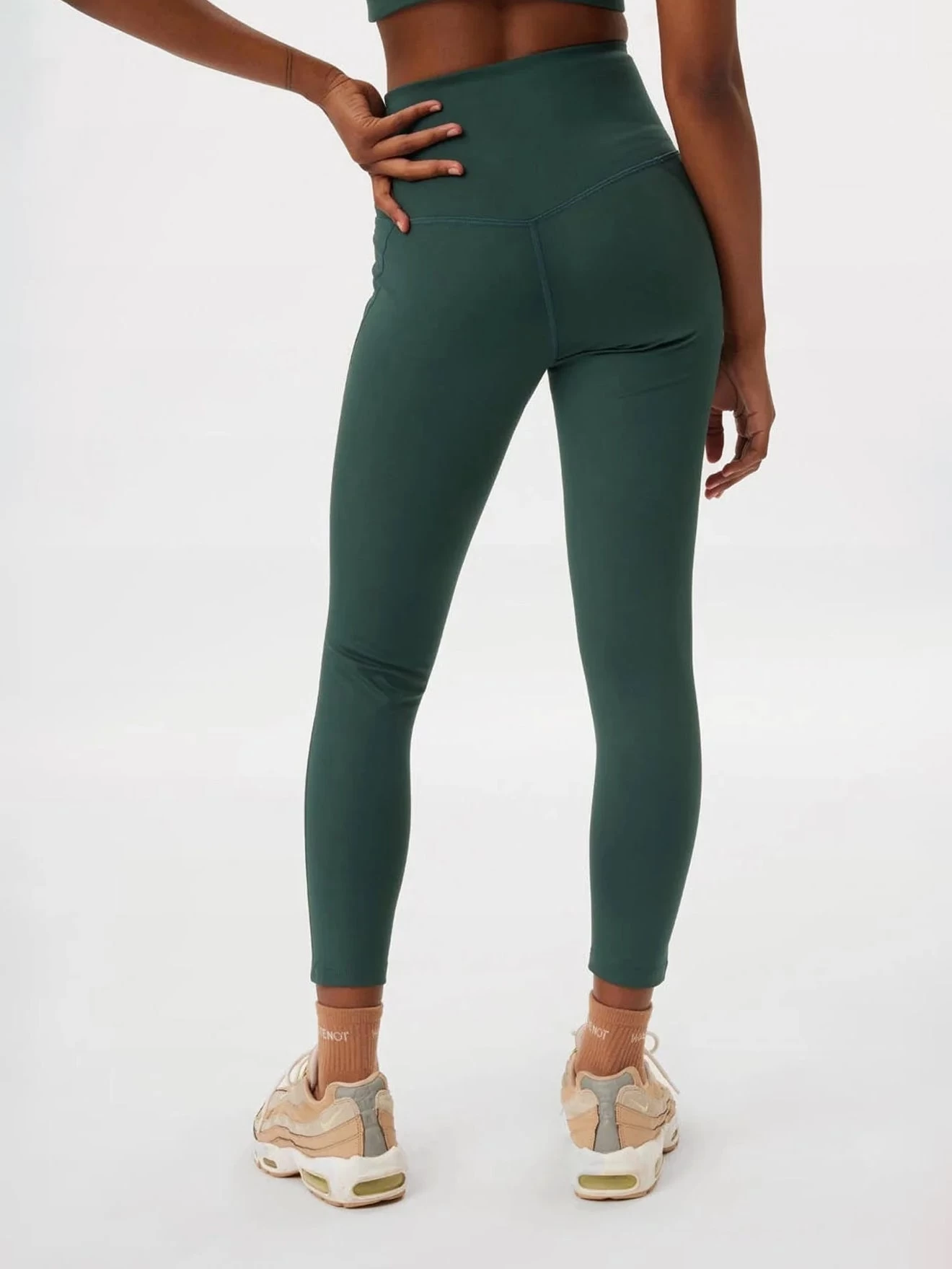 Girlfriend Collective Compressive Rib High-Rise 7/8 Leggings - Moss 5 Girlfriend Collective Compressive Rib High-Rise 7/8 Leggings - Moss - Image 3