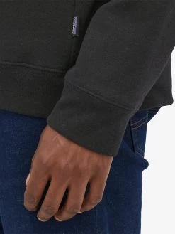 Patagonia Fitz Roy Icon Uprisal Crew Sweatshirt - Ink Black -Yogamatters patagonia Fitz 6 Roy Icon Uprisal Crew Sweatshirt Ink Black