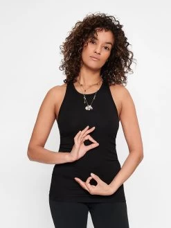 Urban Goddess Prana Top - Urban Black