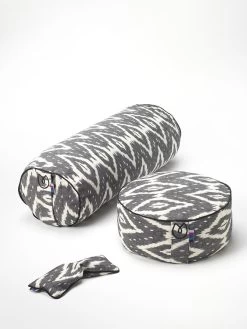 Yogamatters Ikat Round Meditation Cushion -Yogamatters yogamatters ikat group black white