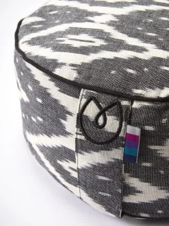 Yogamatters Ikat Round Meditation Cushion -Yogamatters yogamatters ikat meditation cushion detail